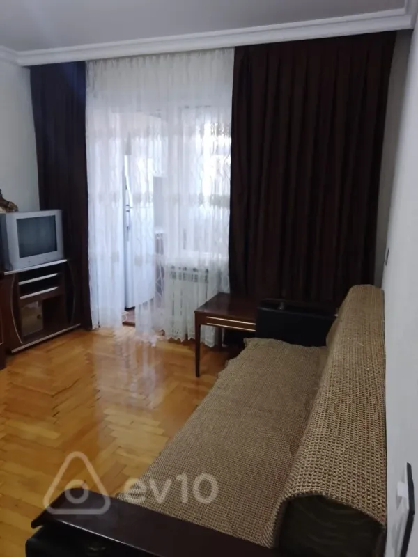 Kirayə verilir 3 otaqlı yeni tikili 67 m²