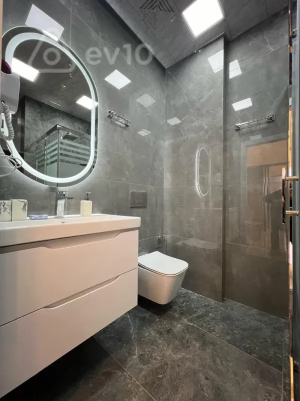 Kirayə verilir 2 otaqlı yeni tikili 75 m²