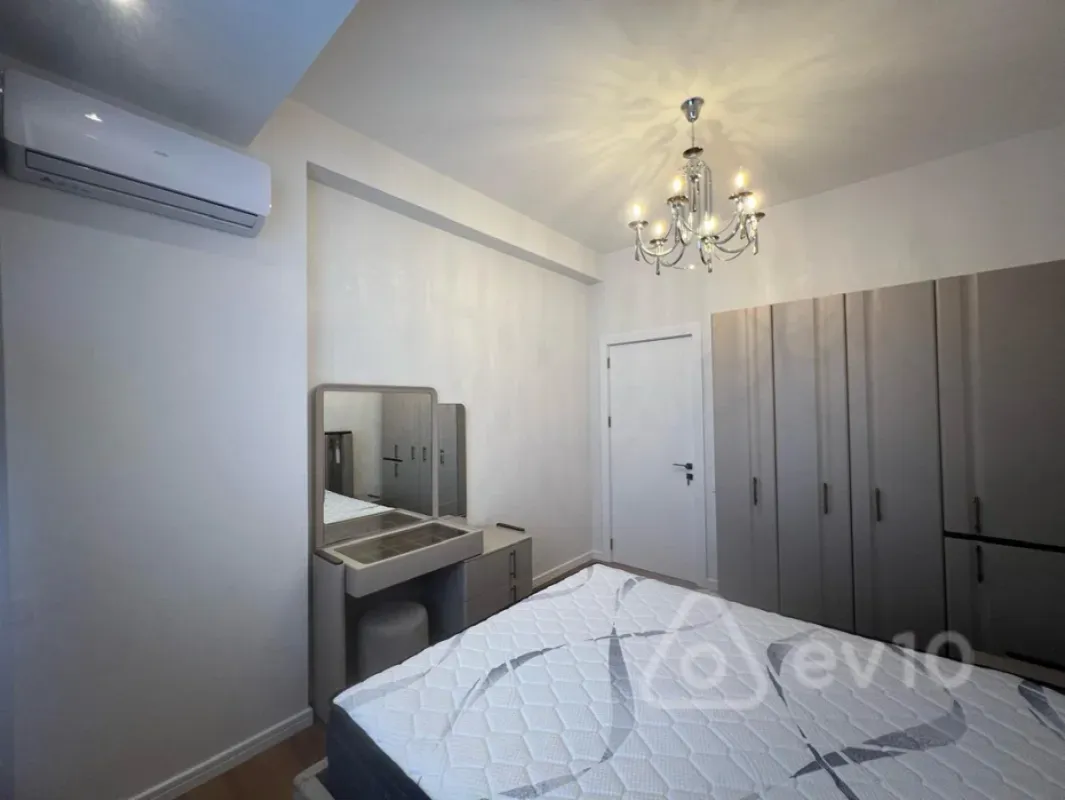 Kirayə verilir 2 otaqlı yeni tikili 75 m²