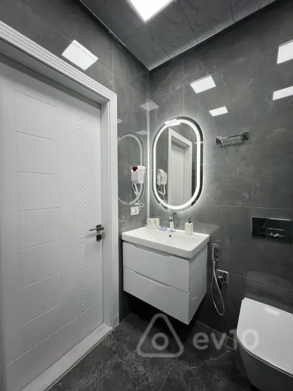 Kirayə verilir 2 otaqlı yeni tikili 75 m²