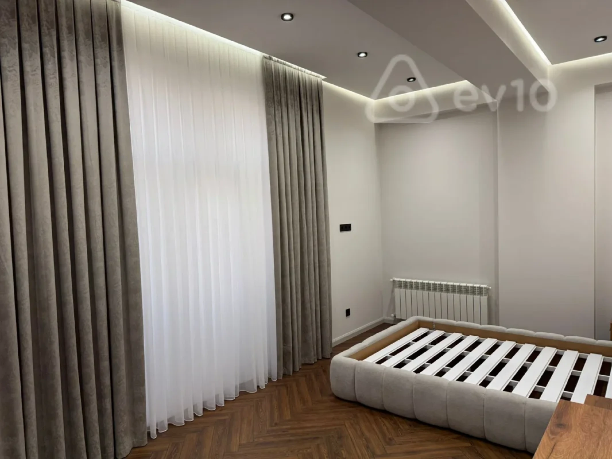 Kirayə verilir 3 otaqlı yeni tikili 130 m²