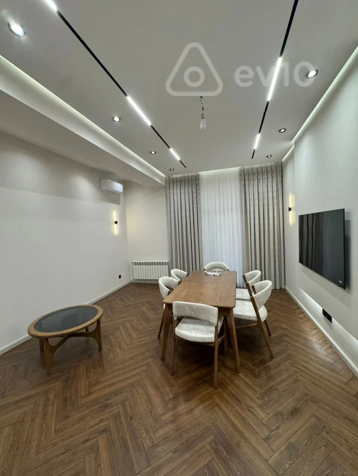 Kirayə verilir 3 otaqlı yeni tikili 130 m²