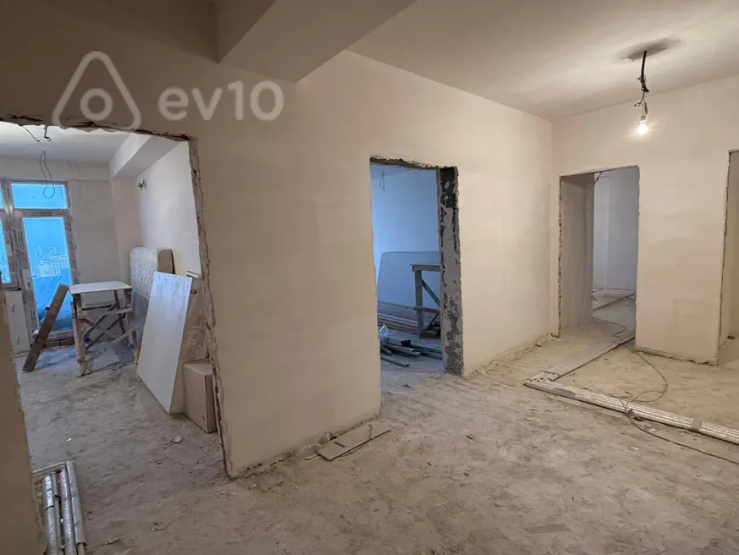 Satılır 4 otaqlı yeni tikili 156 m²