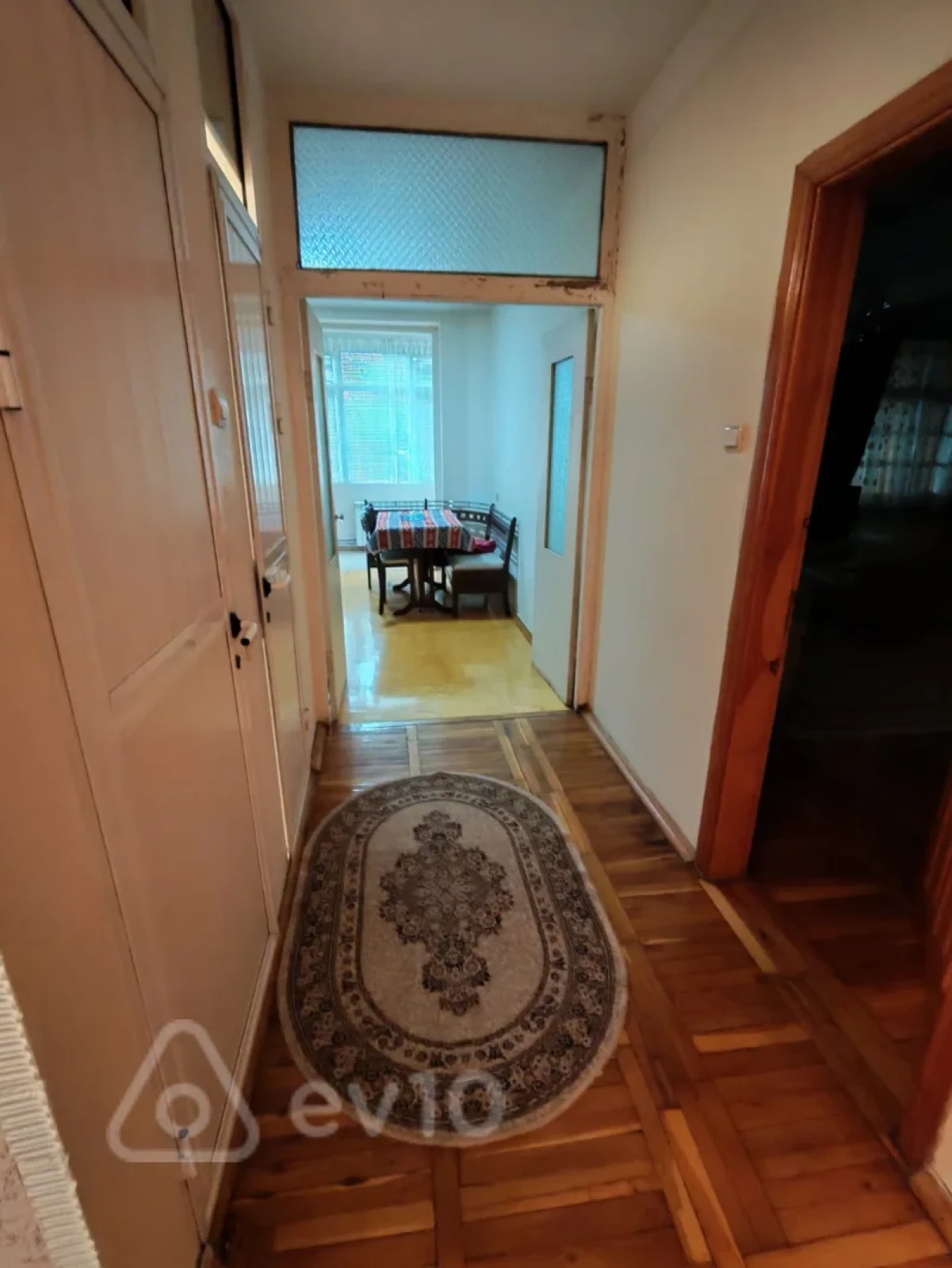 Kirayə verilir 5 otaqlı köhnə tikili 120 m²