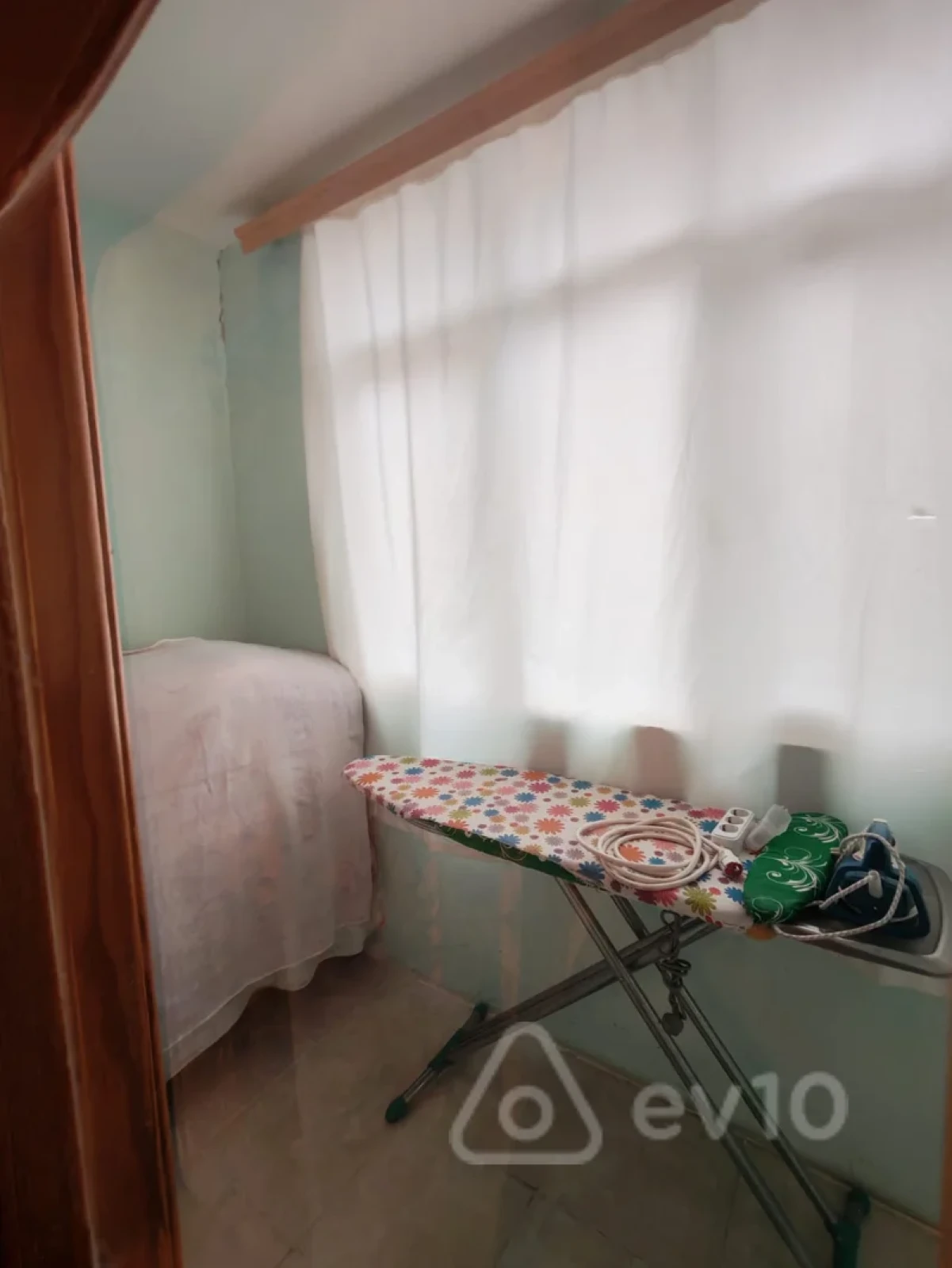 Kirayə verilir 5 otaqlı köhnə tikili 120 m²