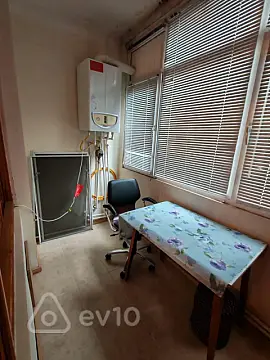 Kirayə verilir 5 otaqlı köhnə tikili 120 m²