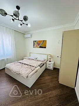 Satılır 4 otaqlı həyət evi 140 m²