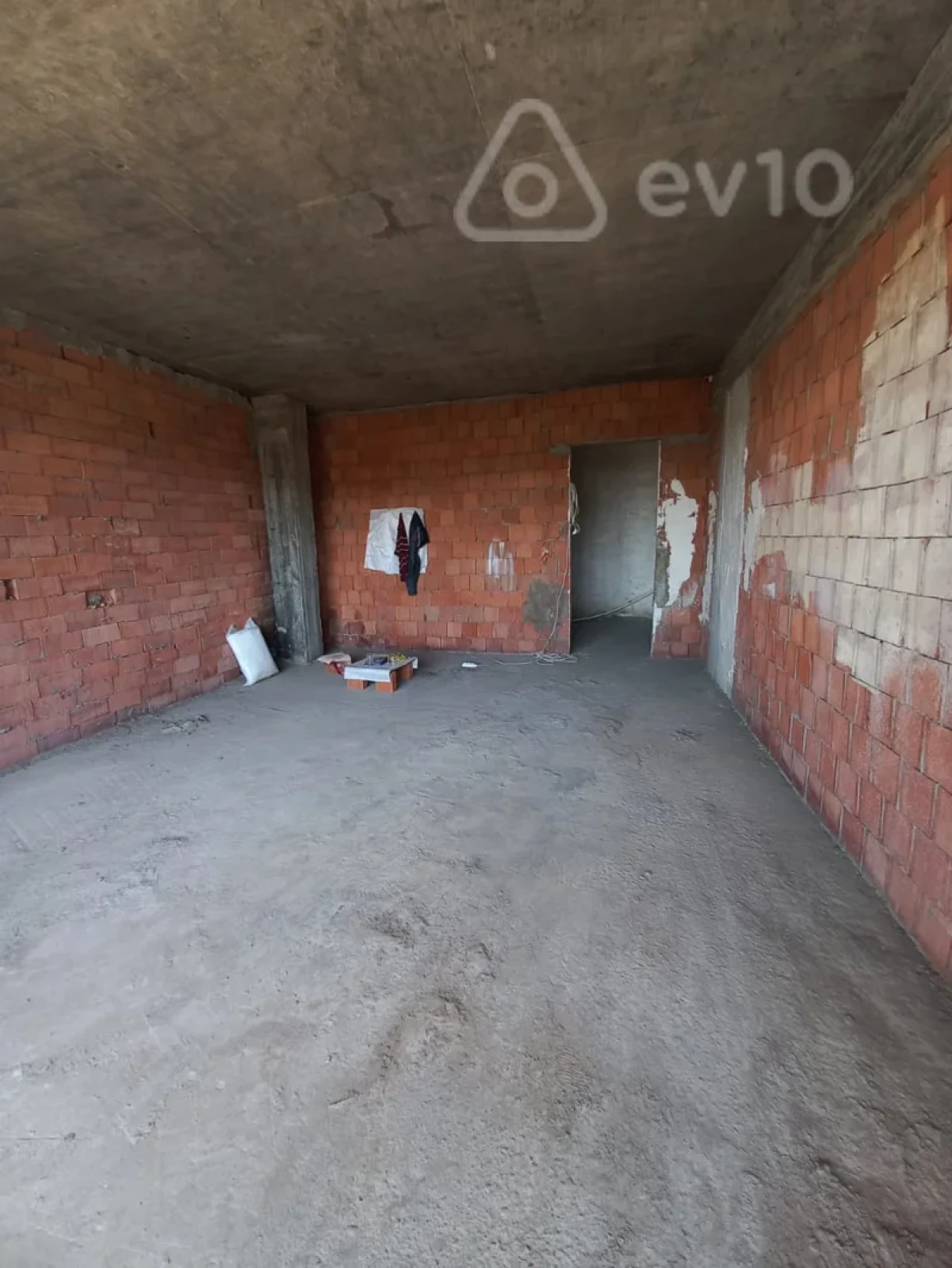 Satılır 3 otaqlı yeni tikili 128 m²