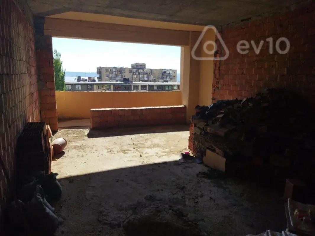 Satılır 3 otaqlı yeni tikili 128 m²