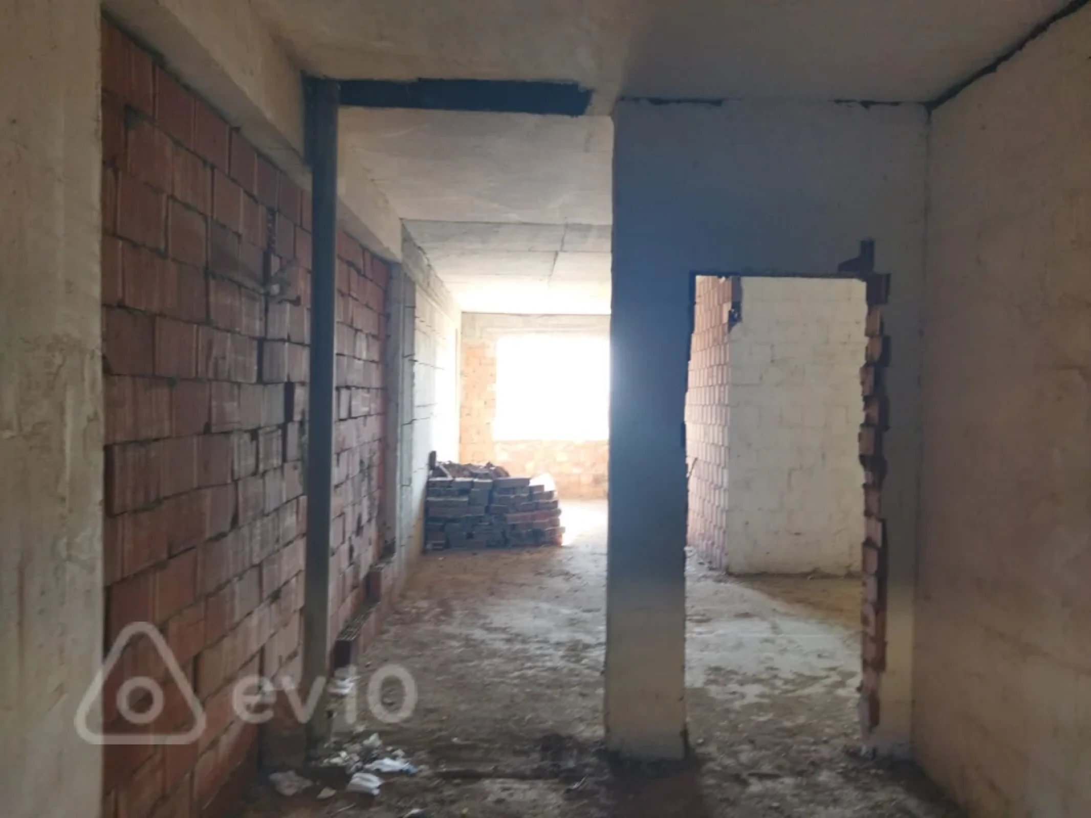Satılır 3 otaqlı yeni tikili 128 m²