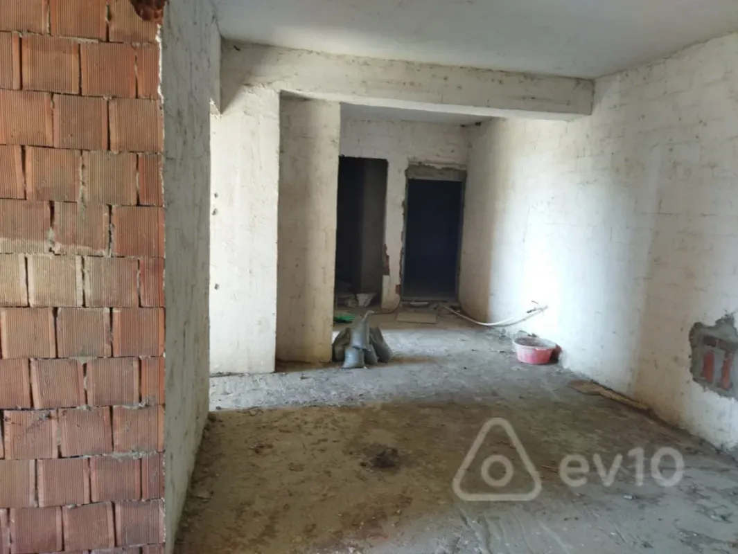 Satılır 3 otaqlı yeni tikili 128 m²