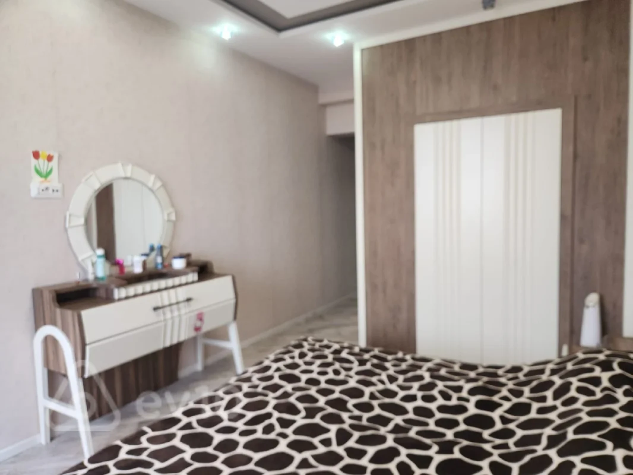 Satılır 3 otaqlı yeni tikili 125.5 m²
