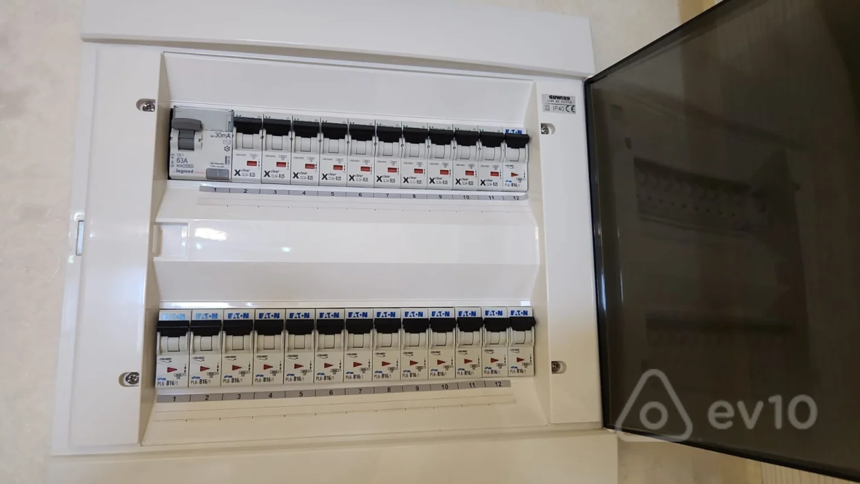 Satılır 3 otaqlı yeni tikili 125.5 m²