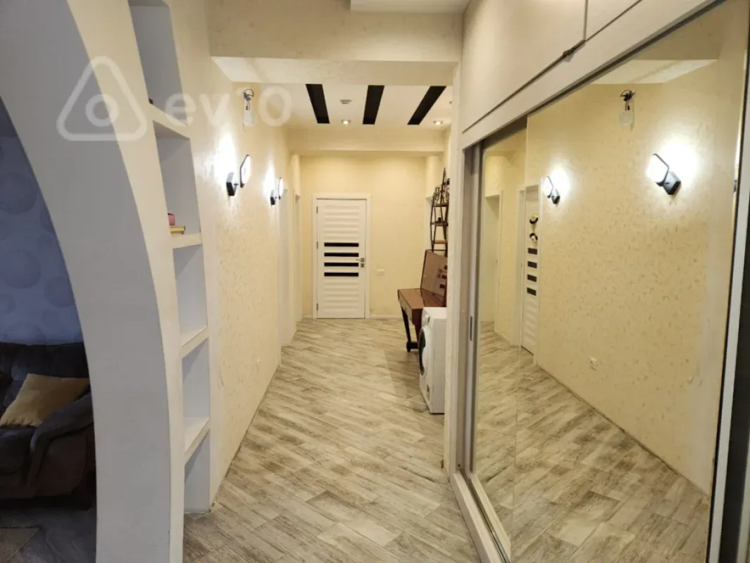 Satılır 3 otaqlı yeni tikili 125.5 m²
