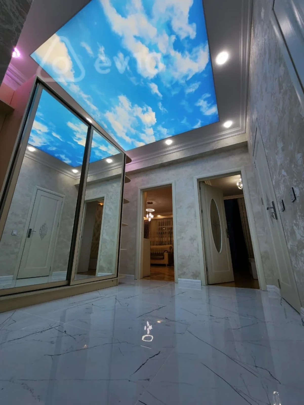 Satılır 2 otaqlı yeni tikili 64 m²