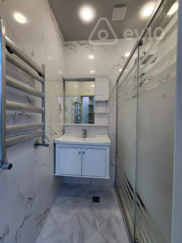 Satılır 2 otaqlı yeni tikili 64 m²