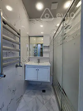 Satılır 2 otaqlı yeni tikili 64 m²