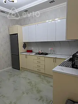 Kirayə verilir 2 otaqlı yeni tikili 65 m²