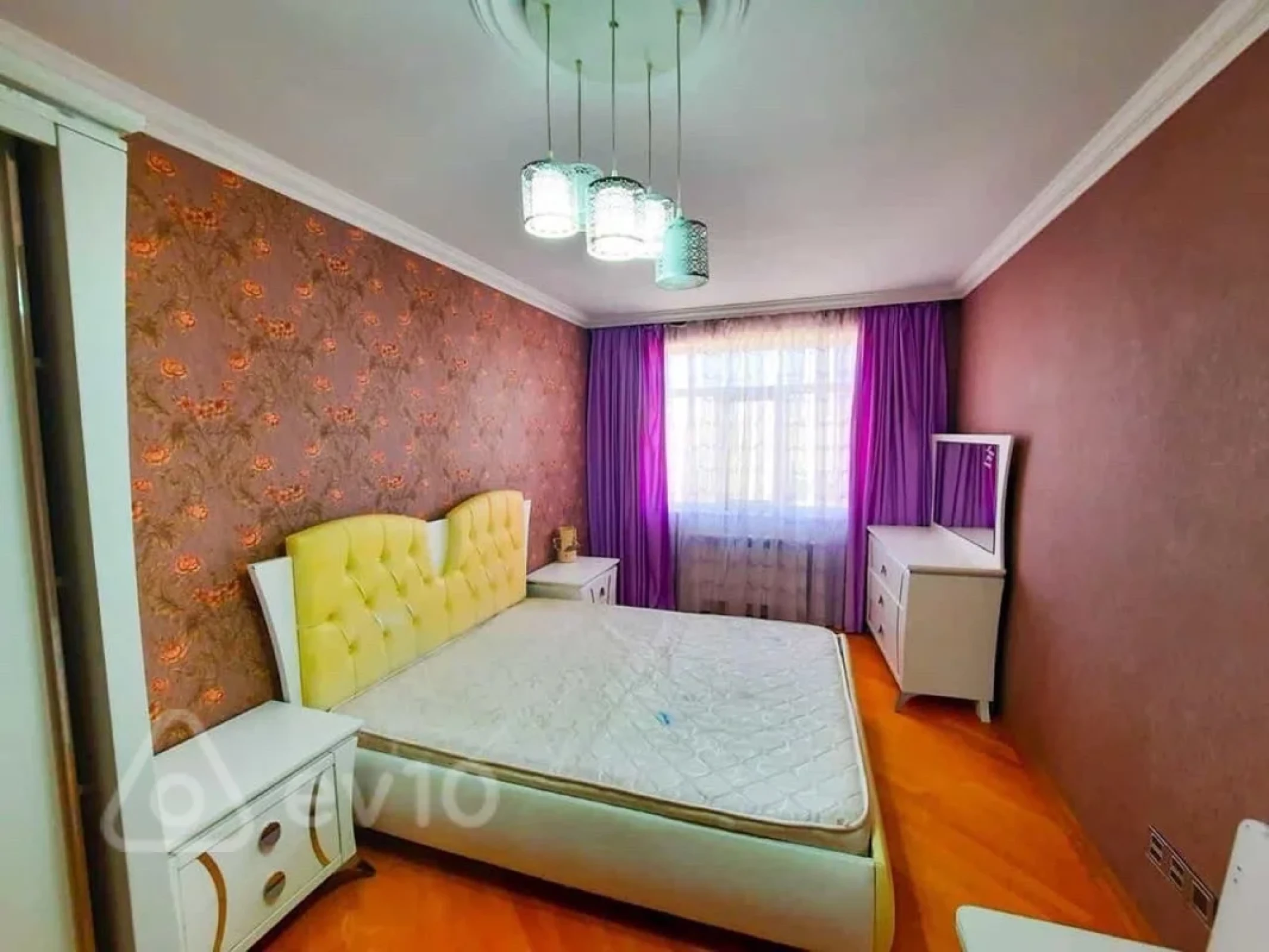 Kirayə verilir 3 otaqlı yeni tikili 100 m²