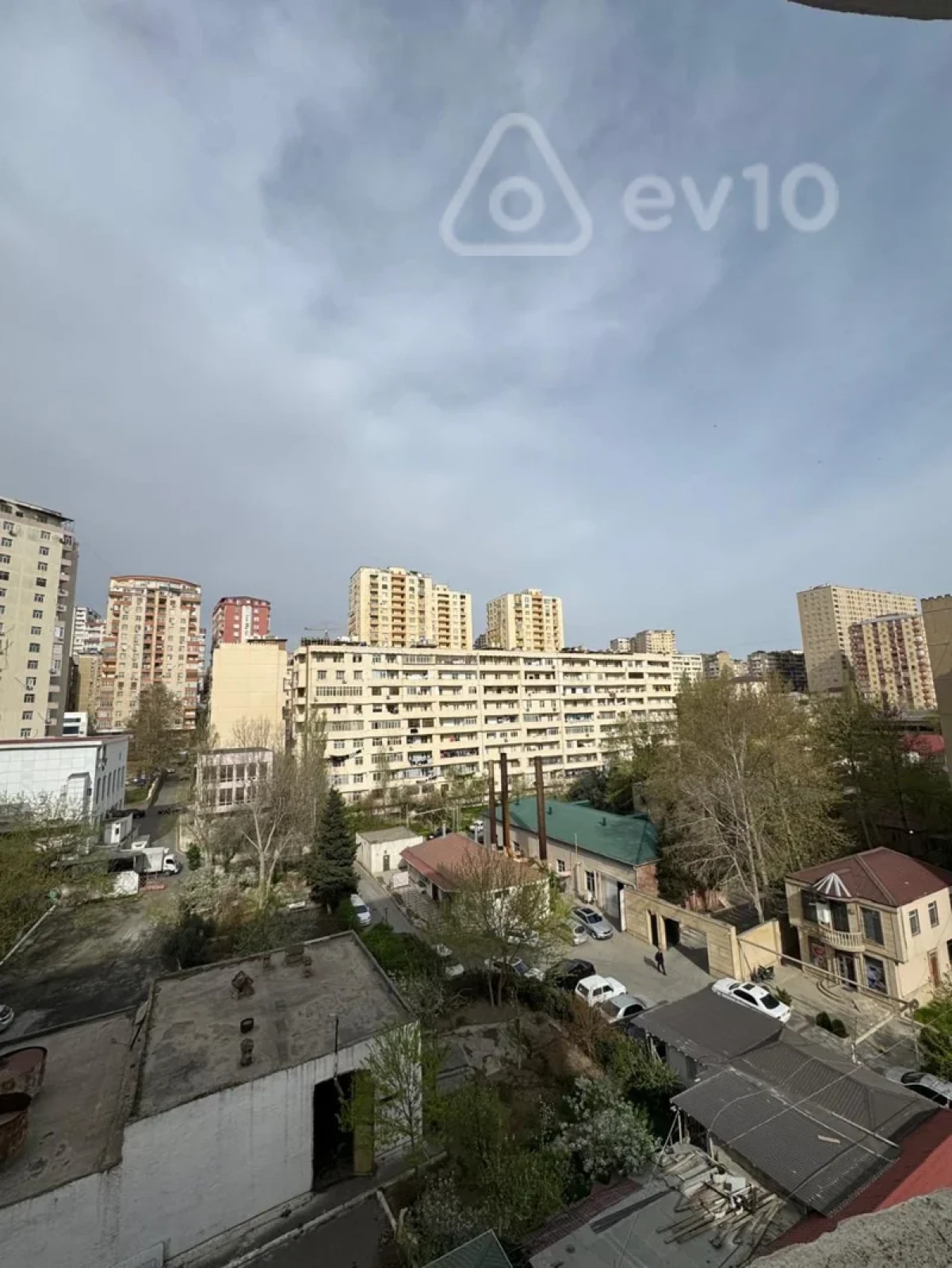 Satılır 3 otaqlı yeni tikili 115 m²