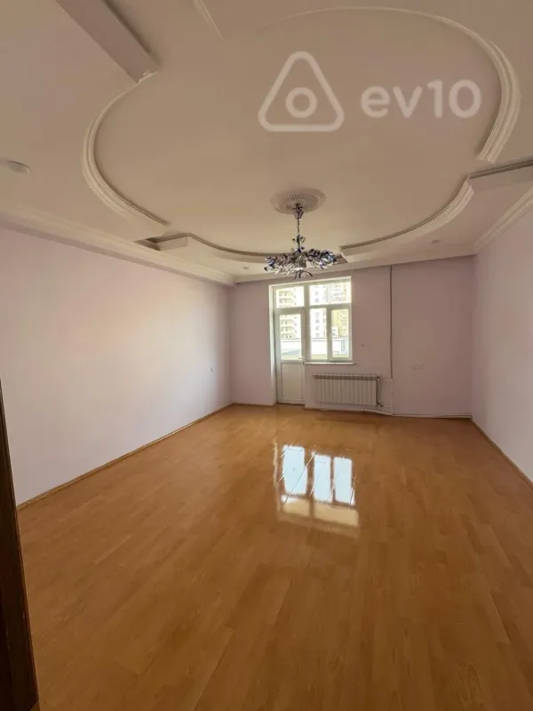Satılır 3 otaqlı yeni tikili 115 m²
