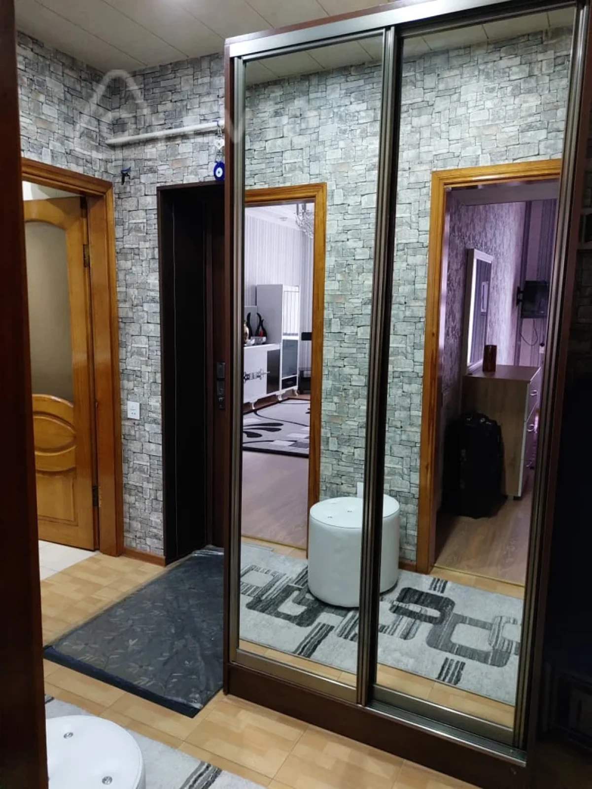 Kirayə verilir 3 otaqlı yeni tikili 67 m²