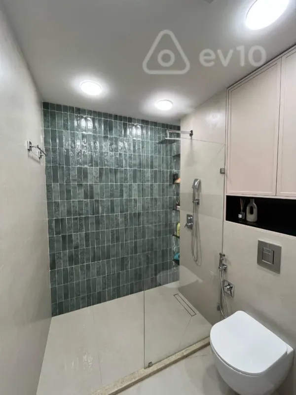 Kirayə verilir 2 otaqlı yeni tikili 80 m²