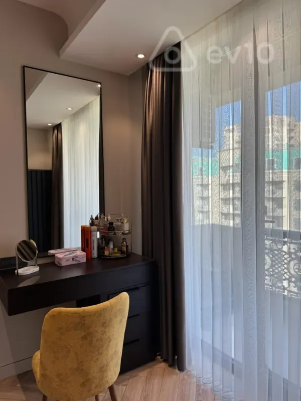 Kirayə verilir 2 otaqlı yeni tikili 80 m²