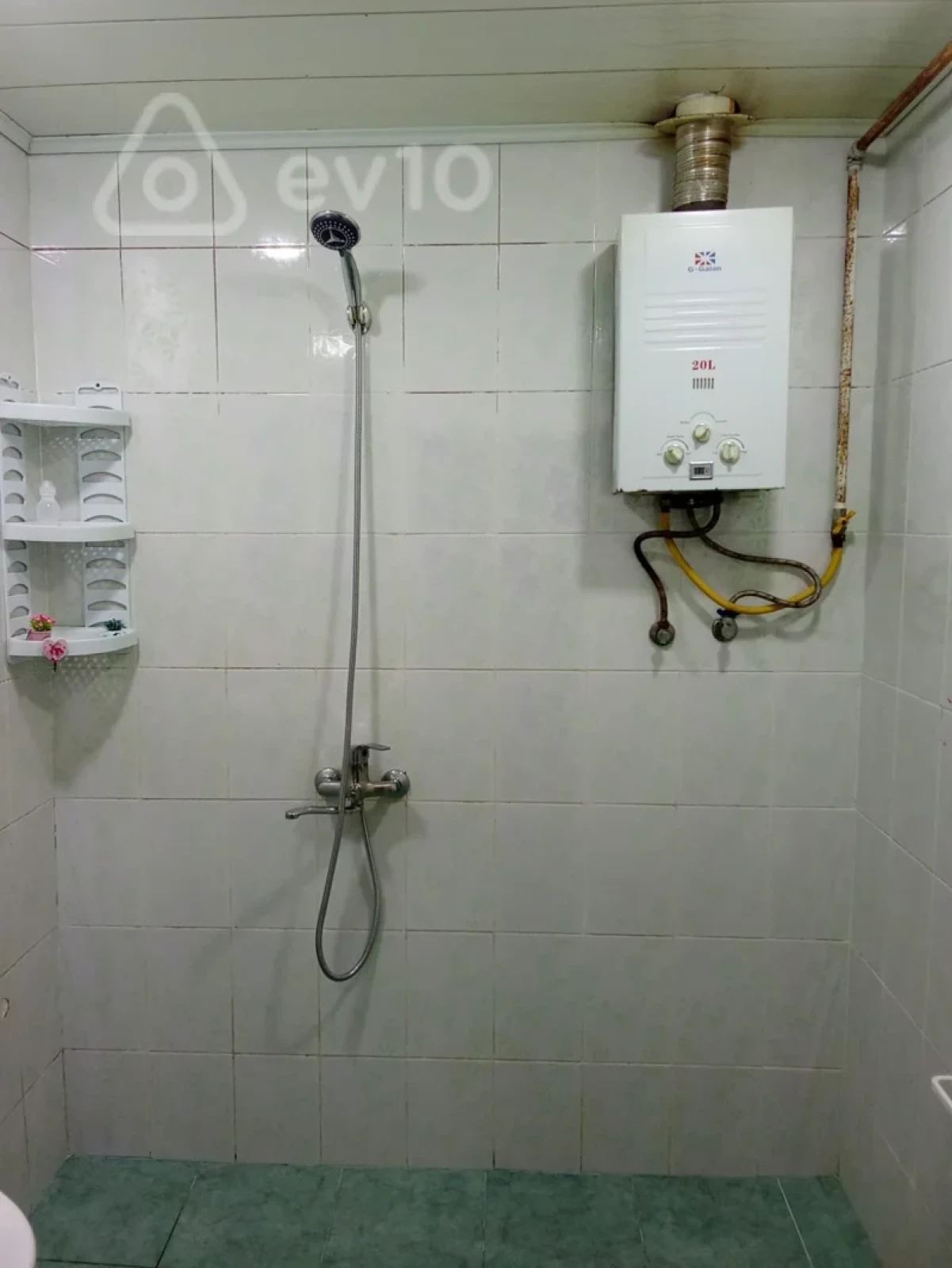 Satılır 4 otaqlı köhnə tikili 74 m²