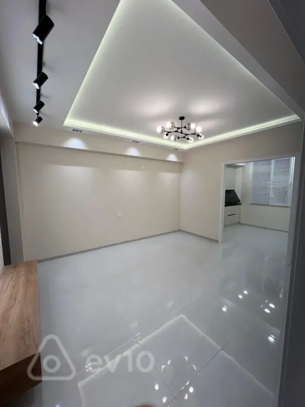 Satılır 2 otaqlı yeni tikili 52 m²