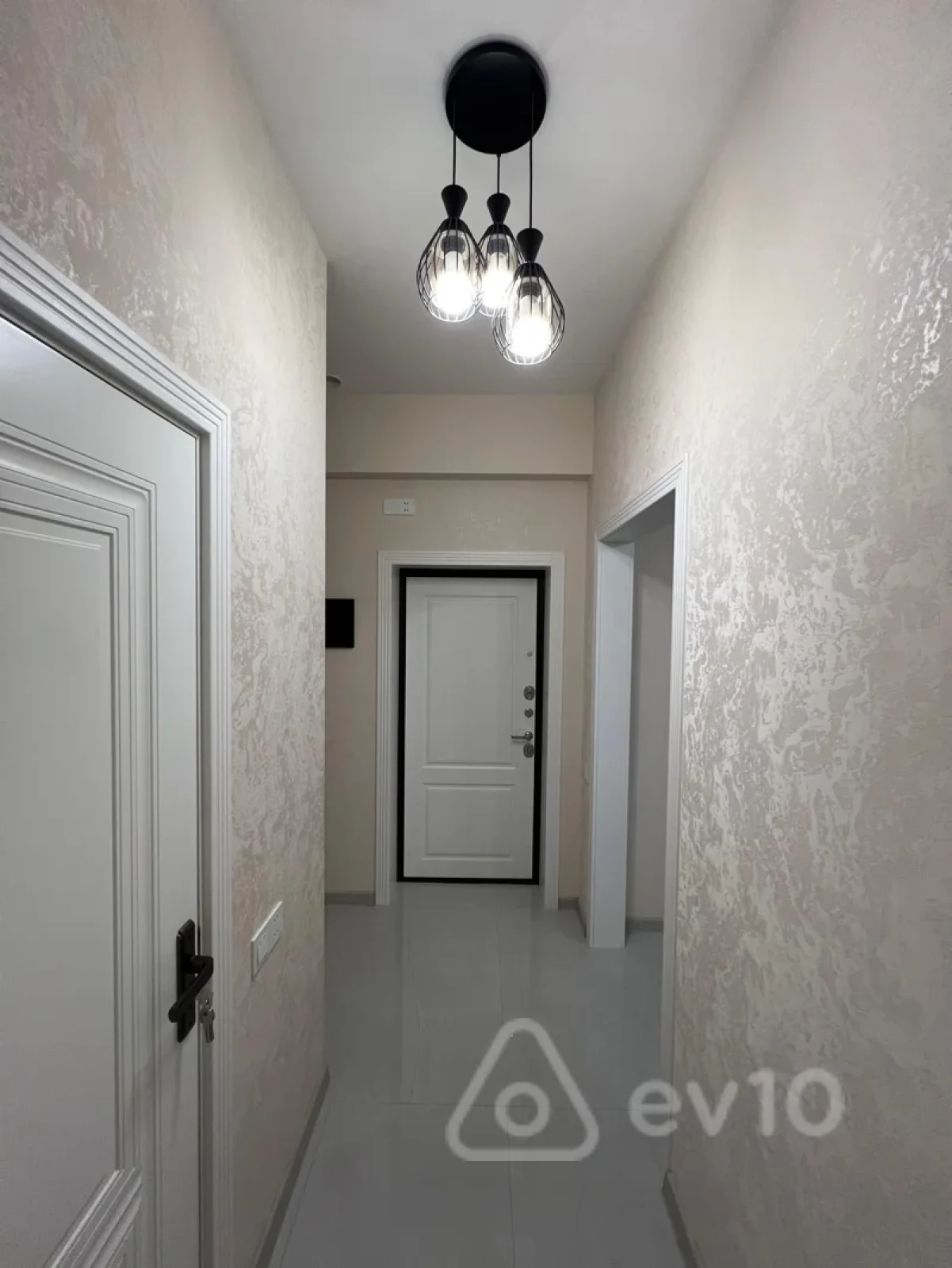 Satılır 2 otaqlı yeni tikili 52 m²