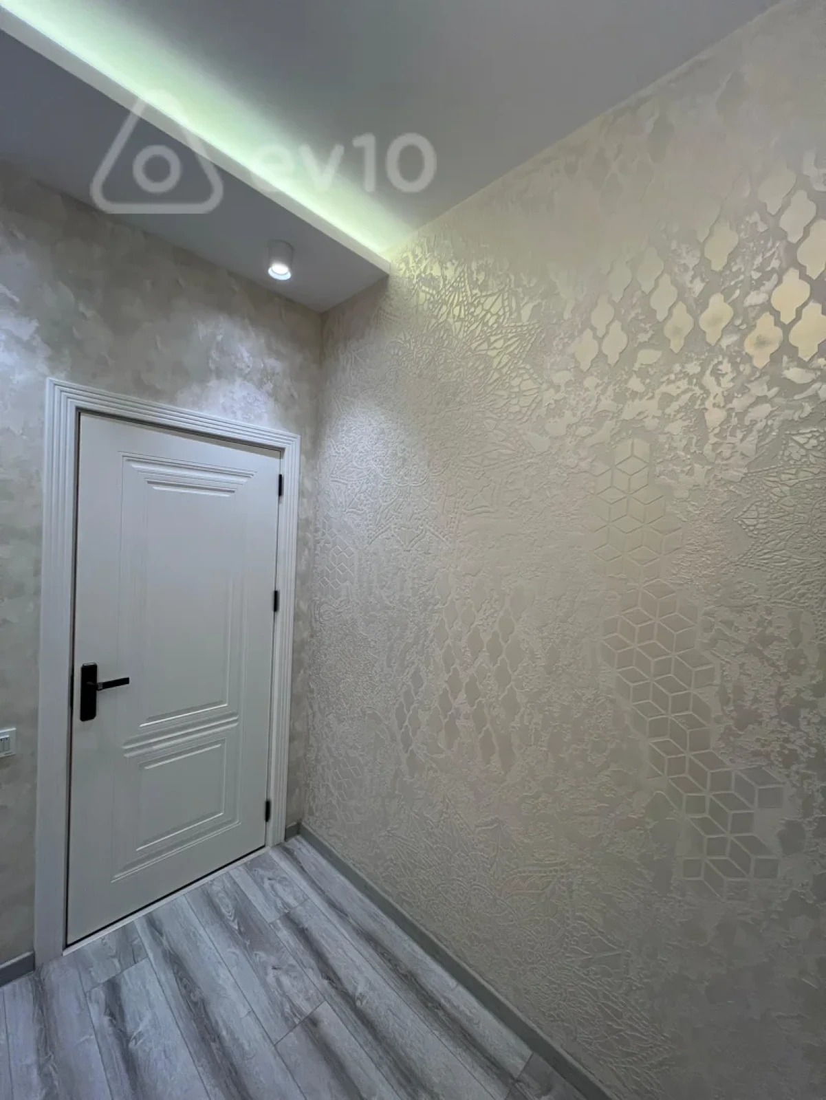 Satılır 2 otaqlı yeni tikili 52 m²