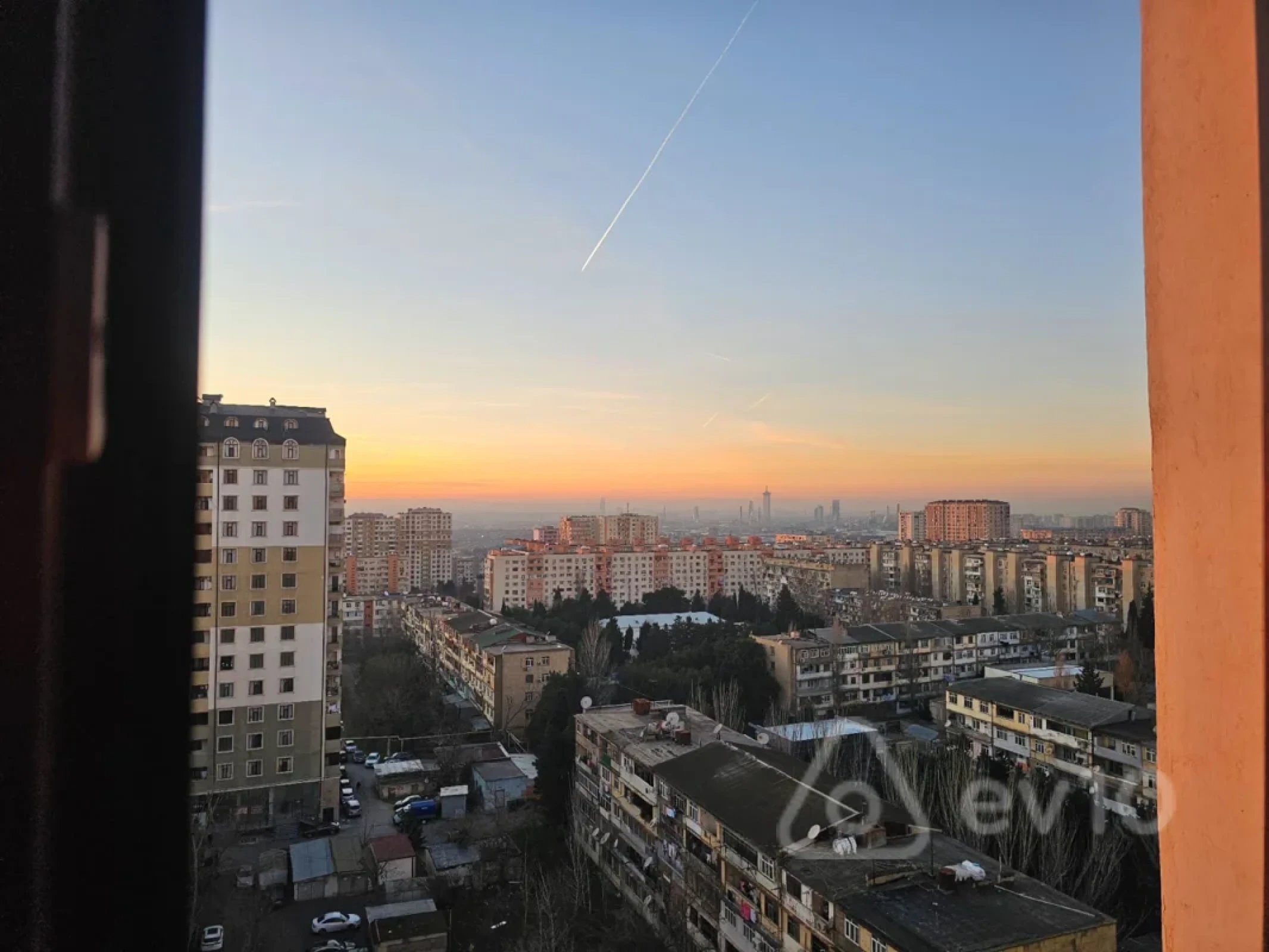 Satılır 2 otaqlı yeni tikili 82 m²