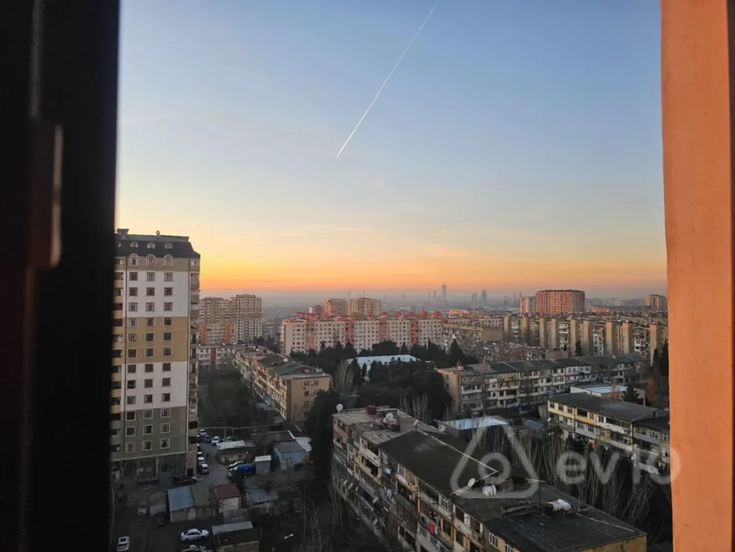 Satılır 2 otaqlı yeni tikili 82 m²