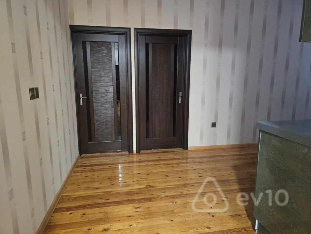Satılır 2 otaqlı yeni tikili 82 m²