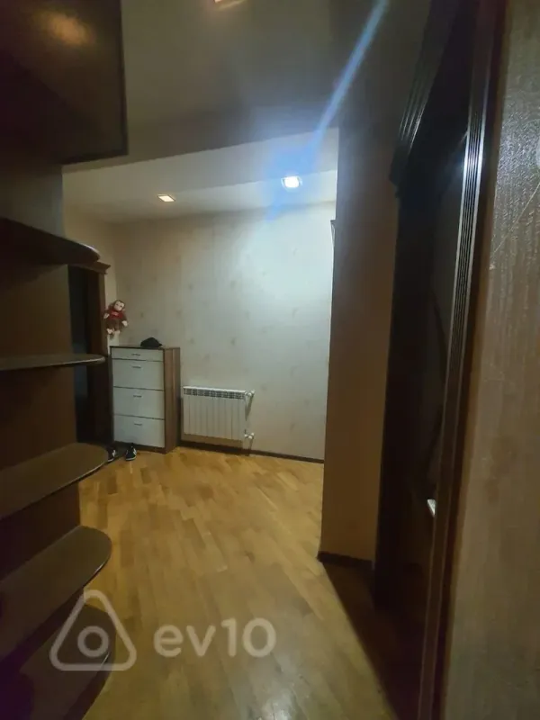 Kirayə verilir 3 otaqlı yeni tikili 110 m²