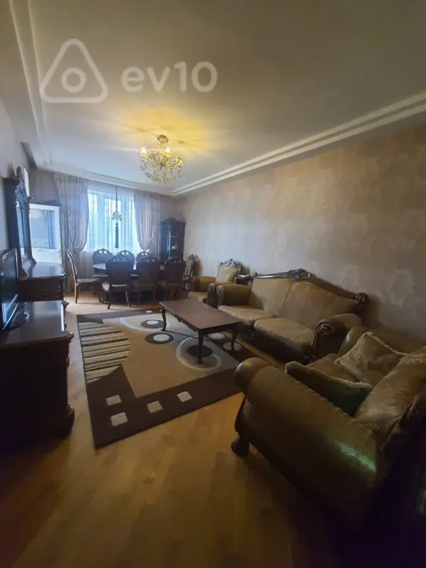 Kirayə verilir 3 otaqlı yeni tikili 110 m²