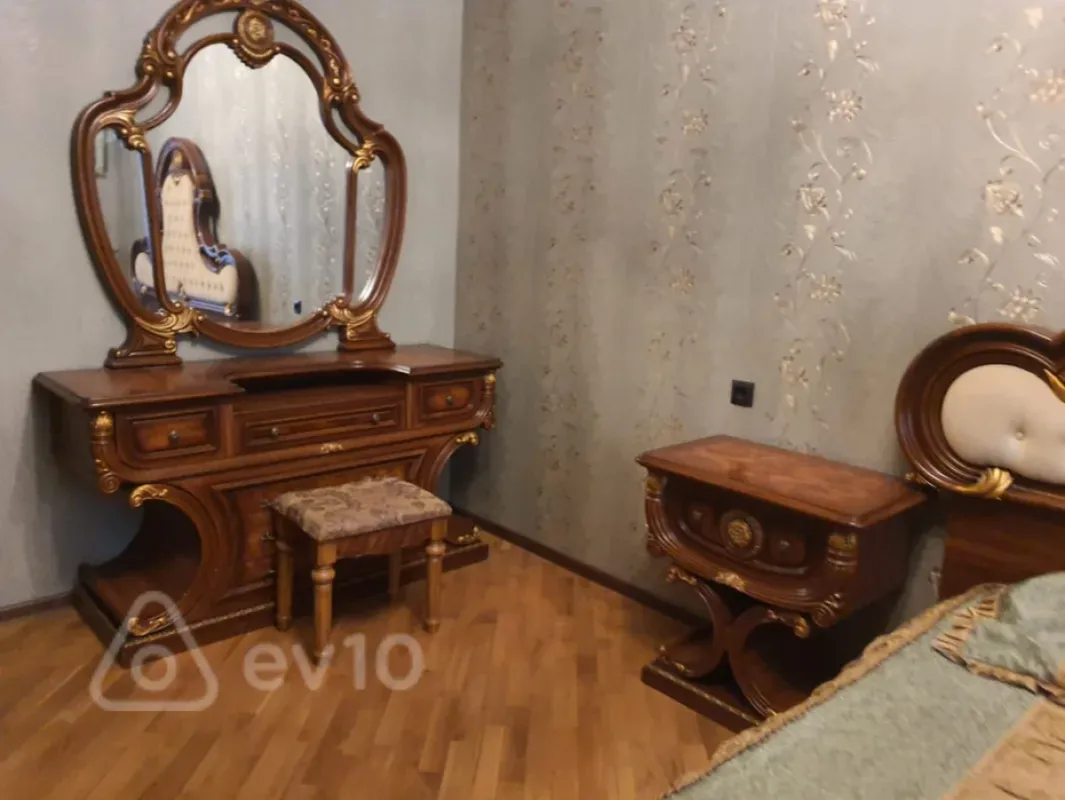 Kirayə verilir 3 otaqlı yeni tikili 110 m²