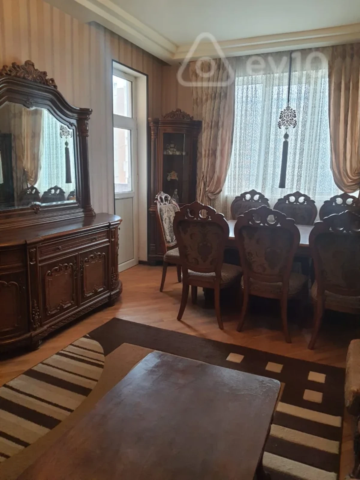 Kirayə verilir 3 otaqlı yeni tikili 110 m²