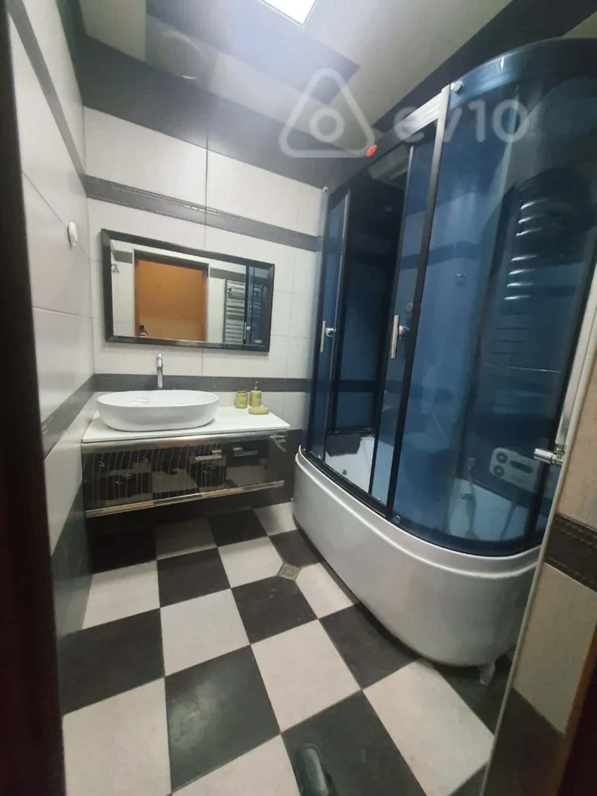 Kirayə verilir 3 otaqlı yeni tikili 110 m²