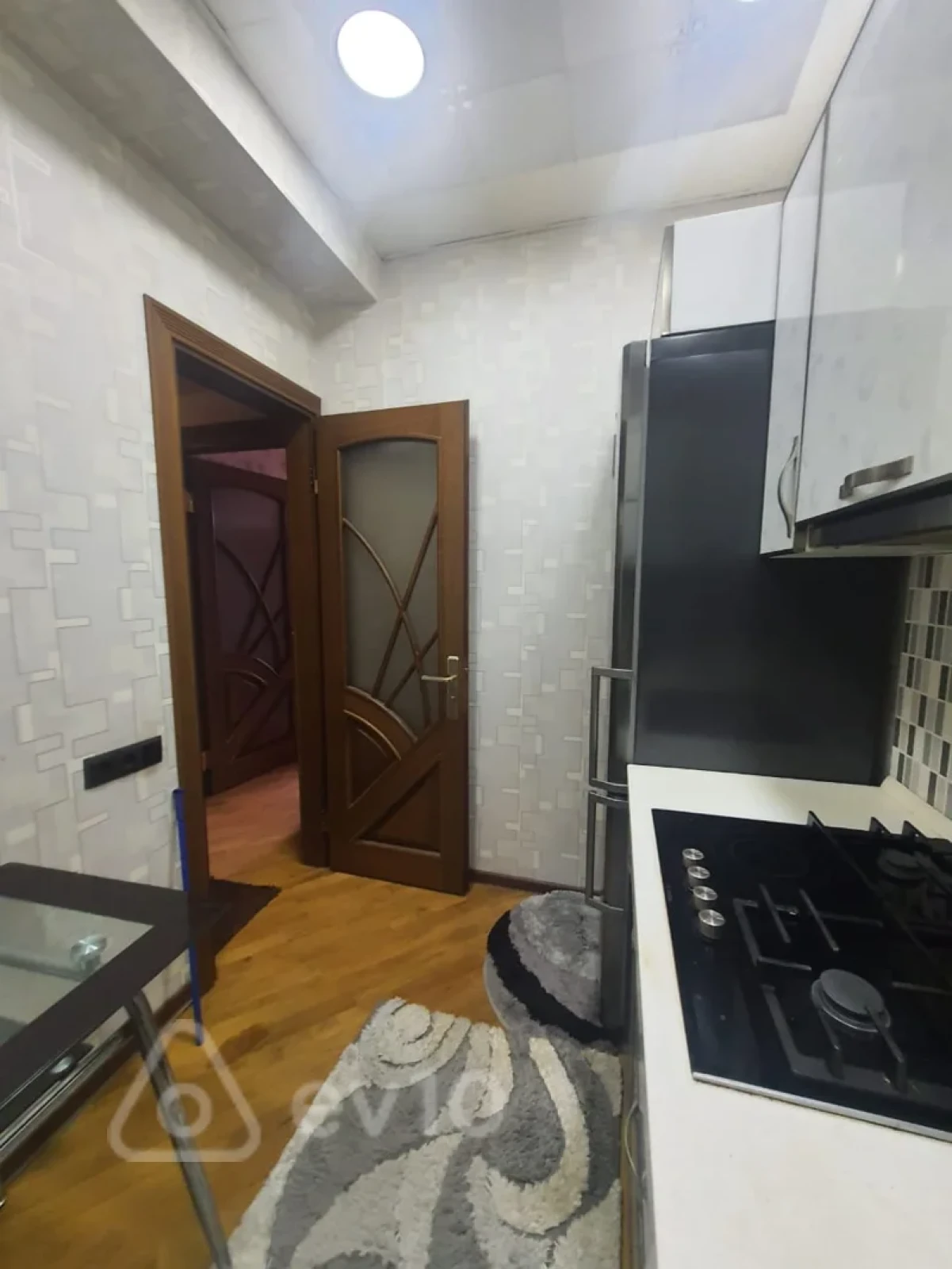 Kirayə verilir 3 otaqlı yeni tikili 110 m²