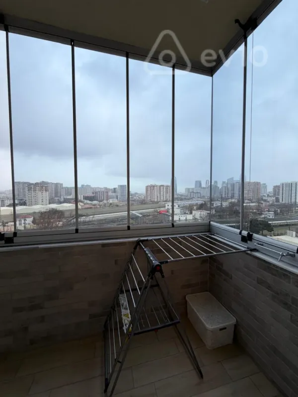 Kirayə verilir 3 otaqlı yeni tikili 150 m²