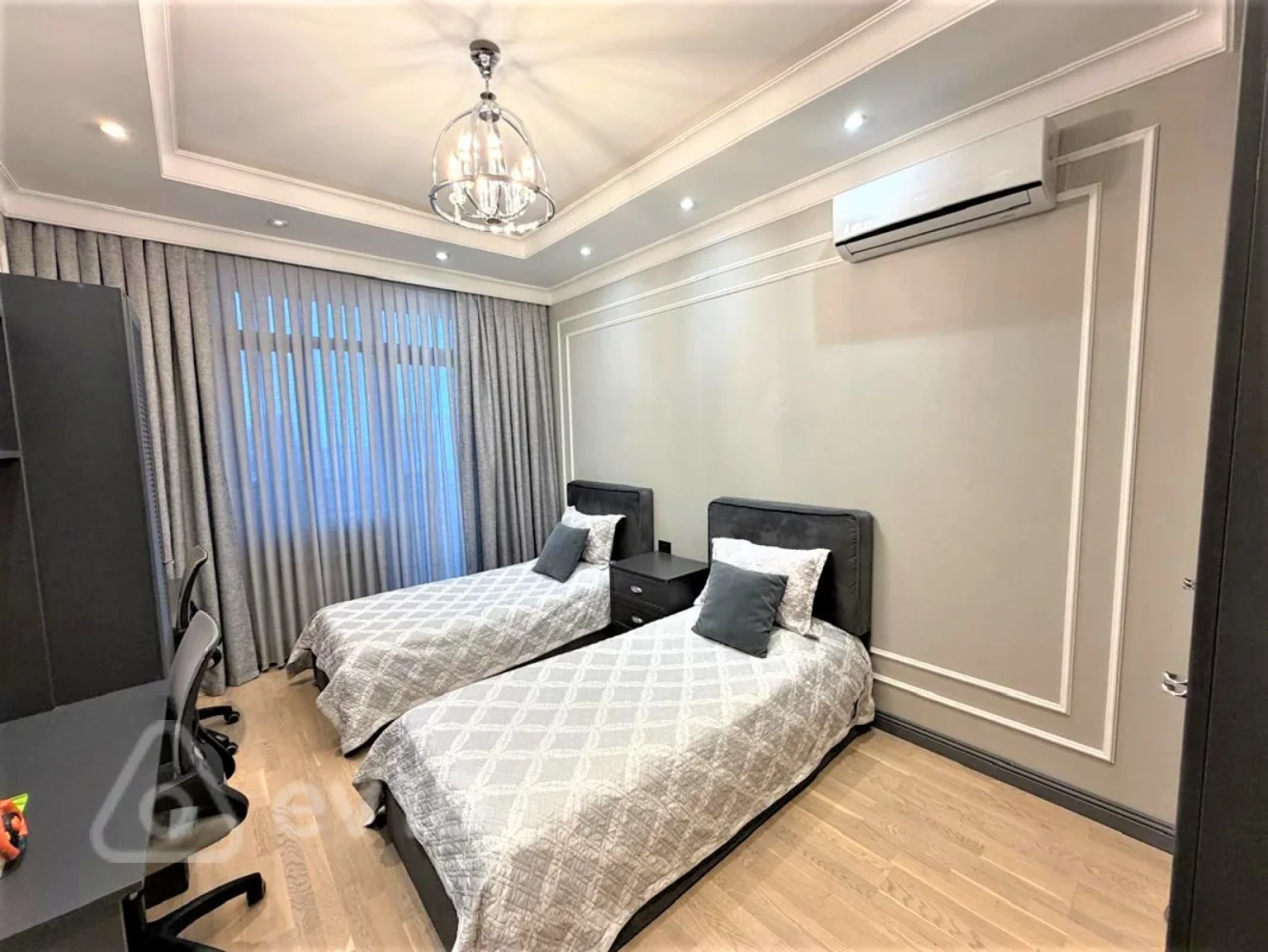Kirayə verilir 3 otaqlı yeni tikili 150 m²