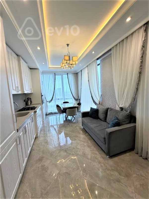Kirayə verilir 3 otaqlı yeni tikili 150 m²