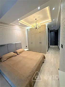 Kirayə verilir 3 otaqlı yeni tikili 150 m²