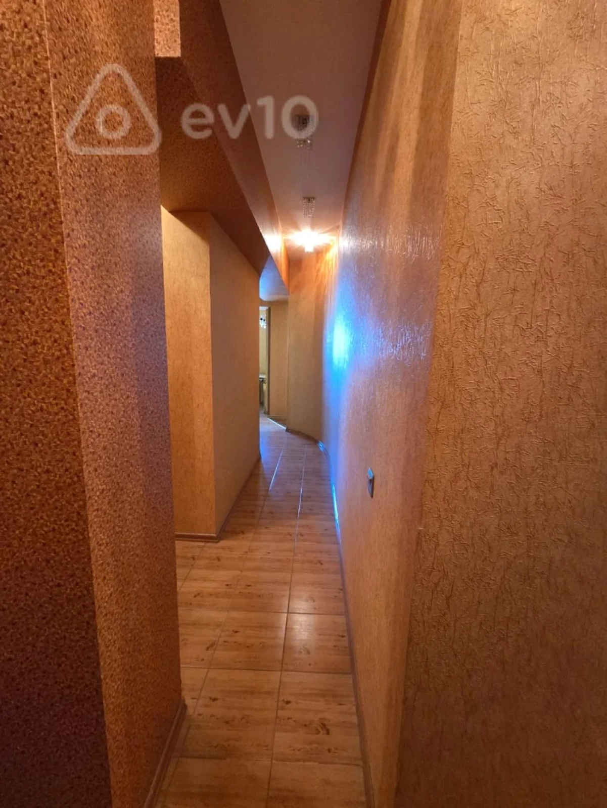 Satılır 4 otaqlı yeni tikili 170 m²