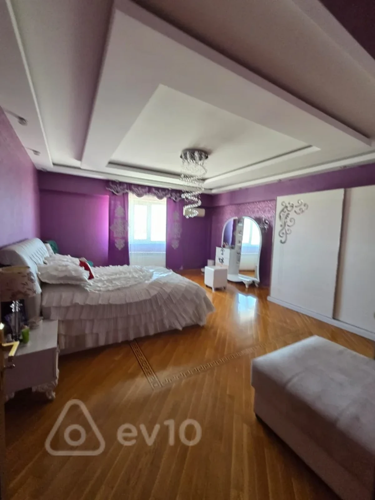 Satılır 4 otaqlı yeni tikili 170 m²