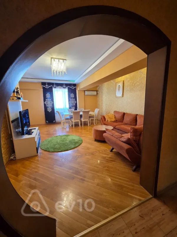 Satılır 4 otaqlı yeni tikili 170 m²