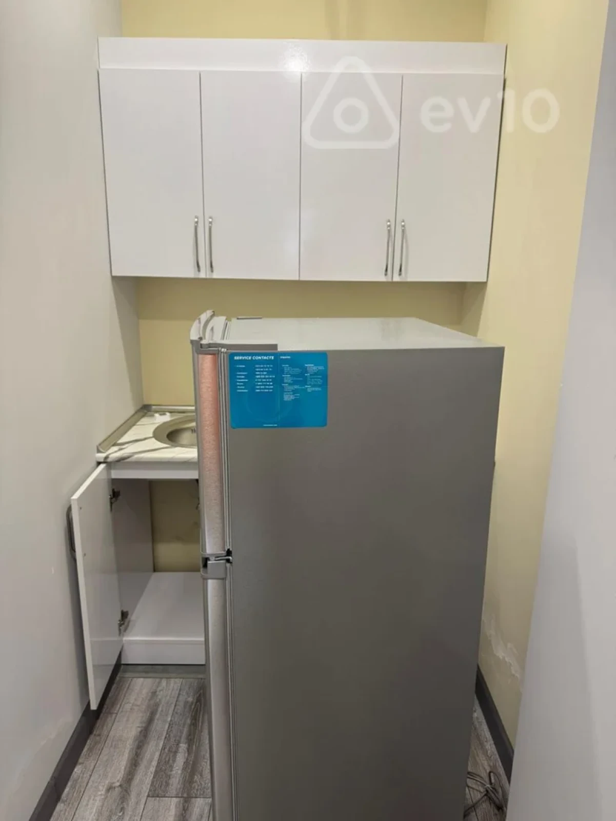 Kirayə verilir 2 otaqlı ofis 45 m²