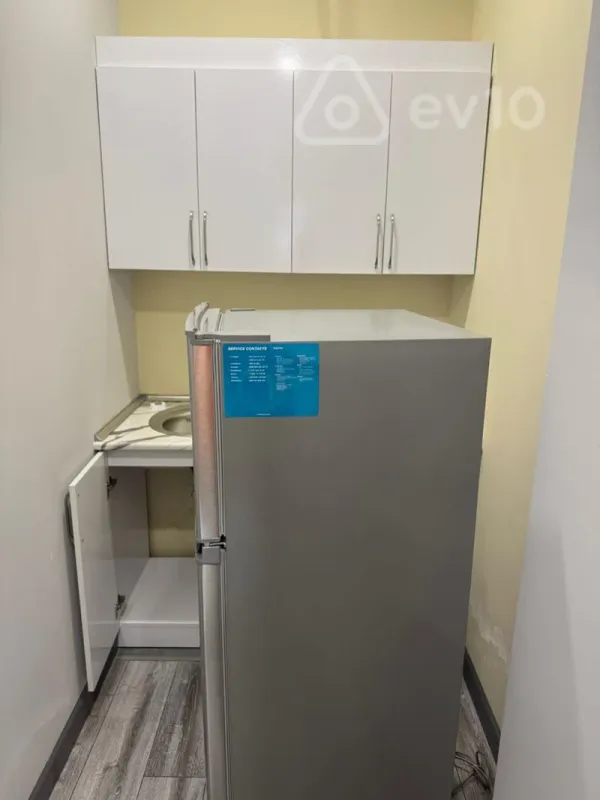 Kirayə verilir 2 otaqlı ofis 45 m²